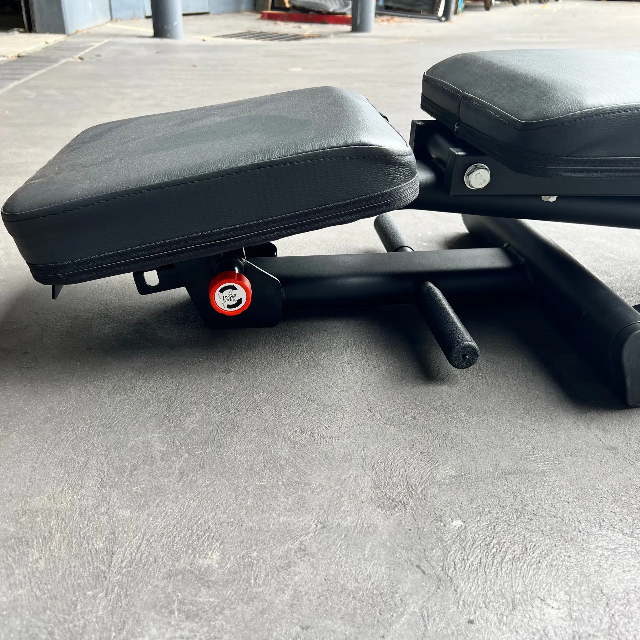 Muscle Motion AB1004 Folding Adjustable Flat Incline Decline Bench