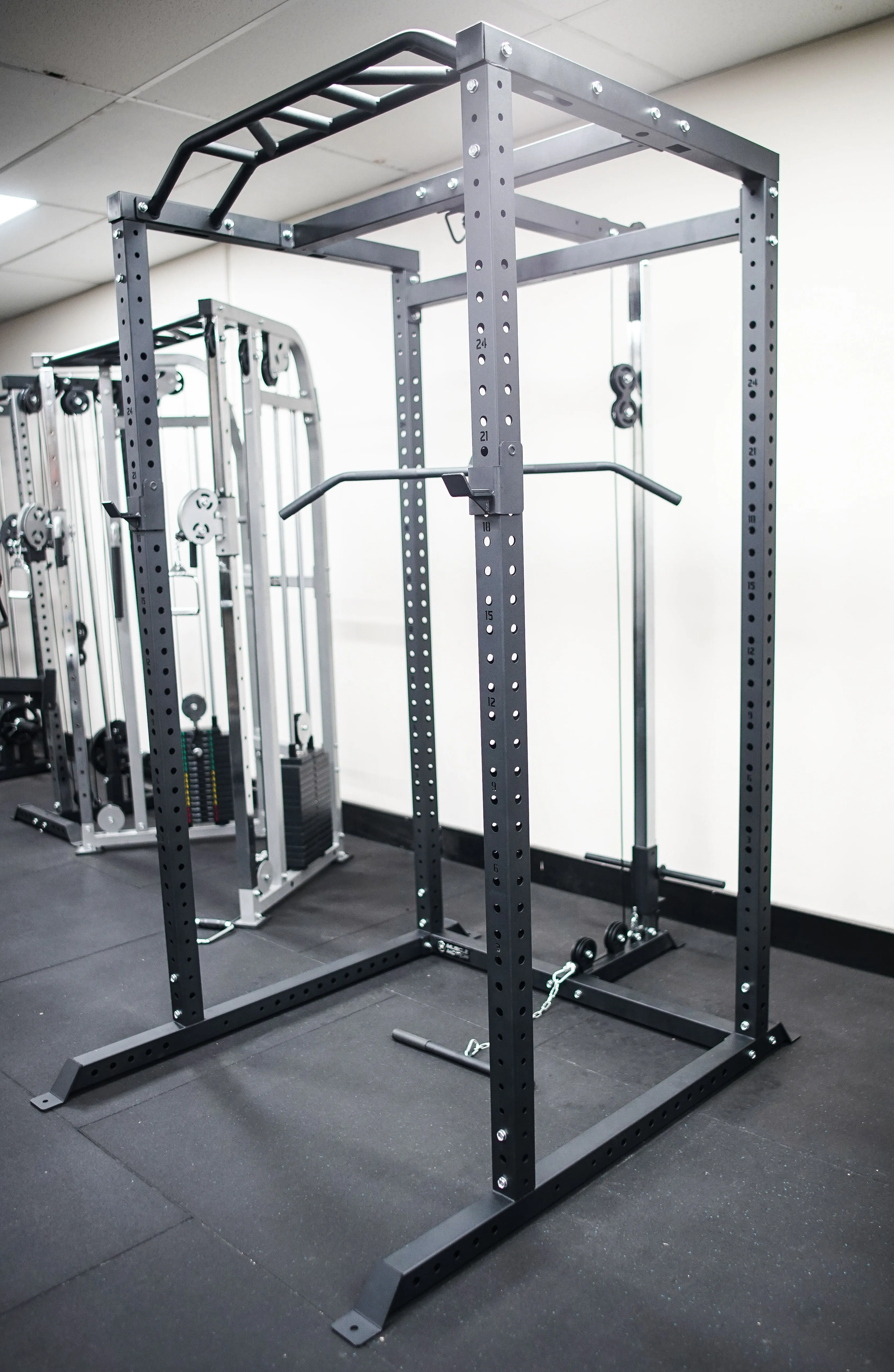 Muscle Motion Valor Power Rack with High Low Pulley