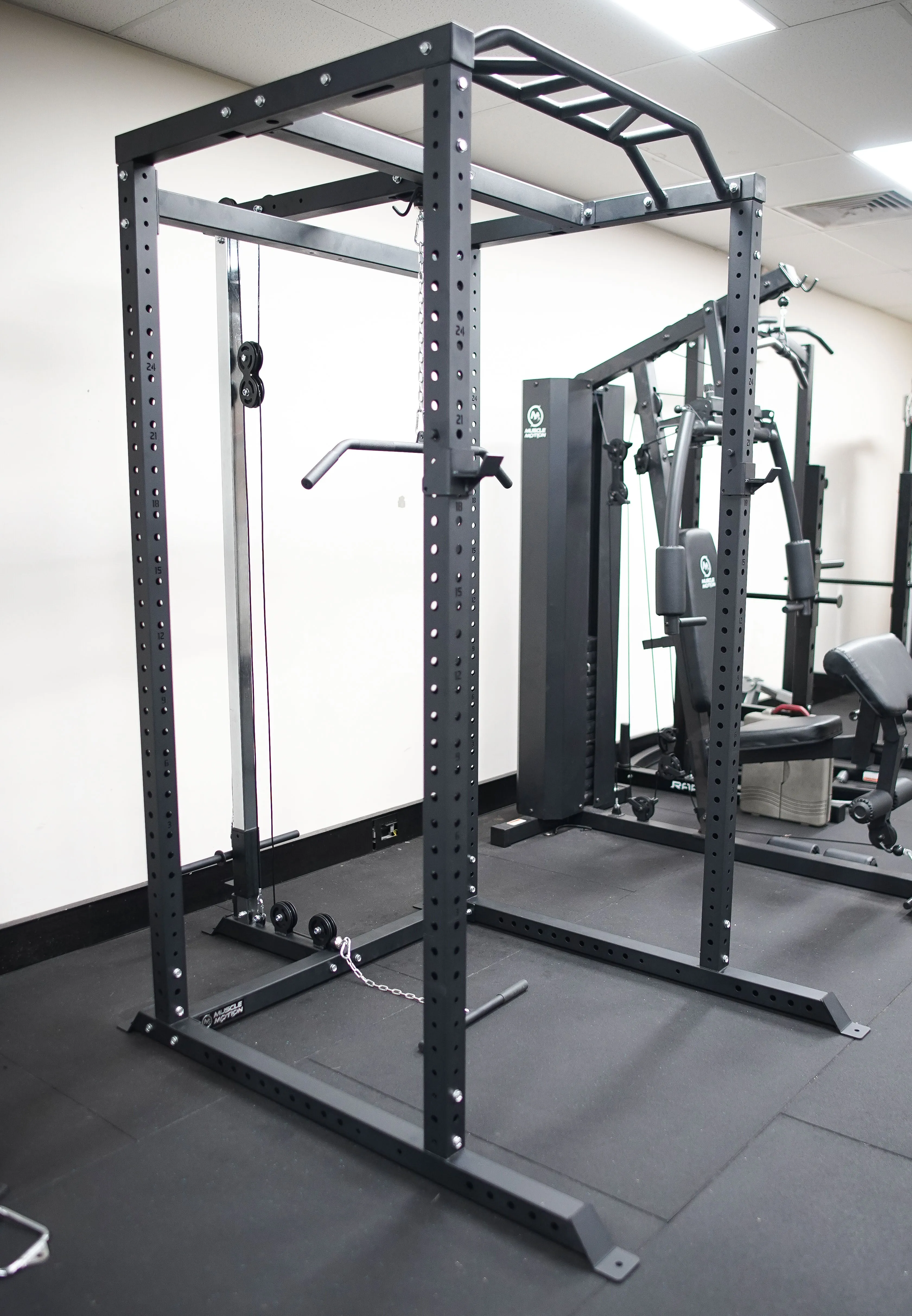 Muscle Motion Valor Power Rack with High Low Pulley